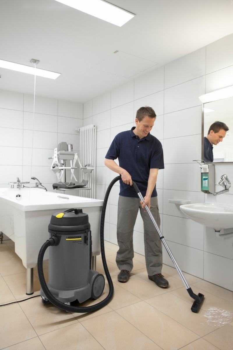 aspiradora-profesional-karcher-nt-481-secohumedo-D_NQ_NP_895509-MLM31457666174_072019-F